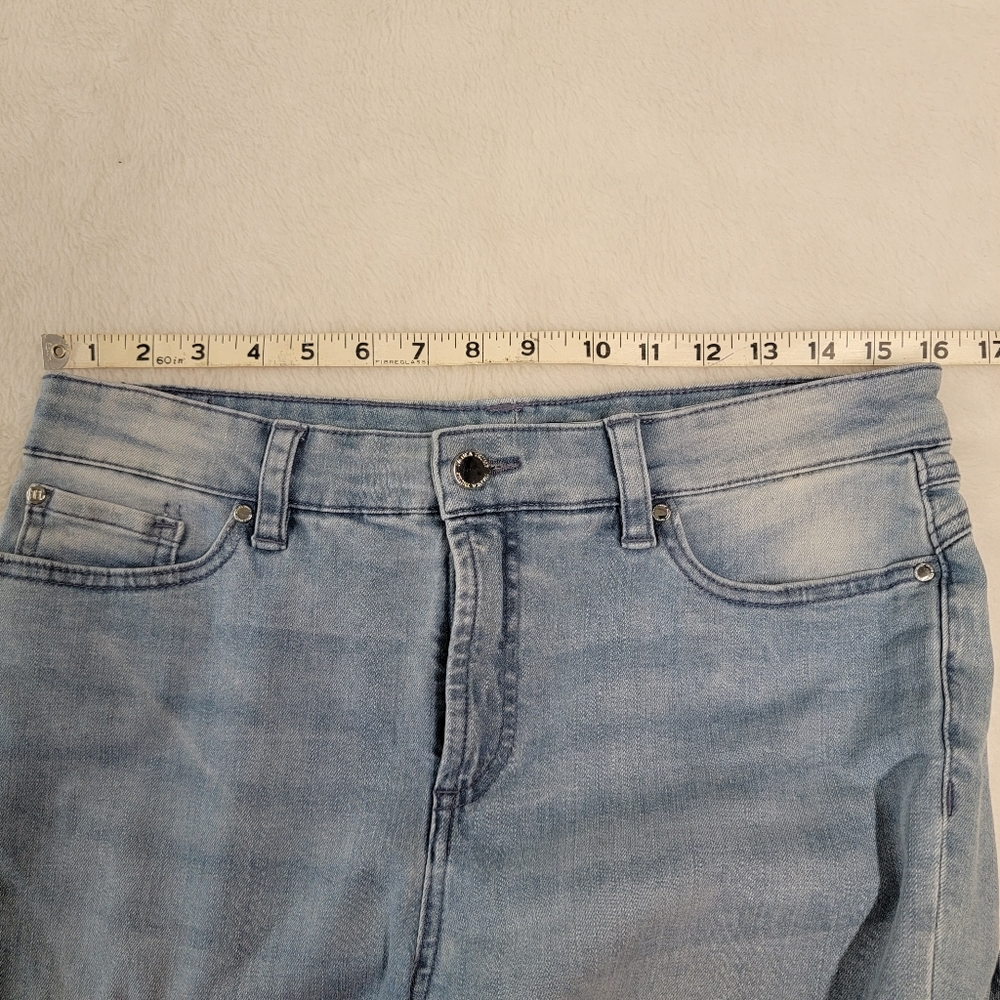 Ivanka Trump light wash jeans sz. 10 - Picture 11 of 13